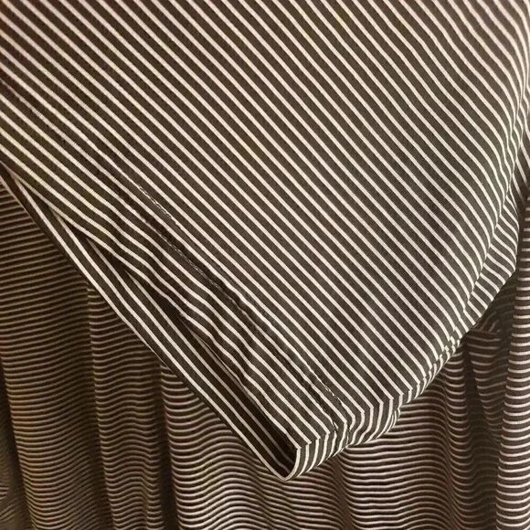 Grand Slam Golf Men's Black/White Striped Short Sleeve Polo Shirt - Picture 4 of 9